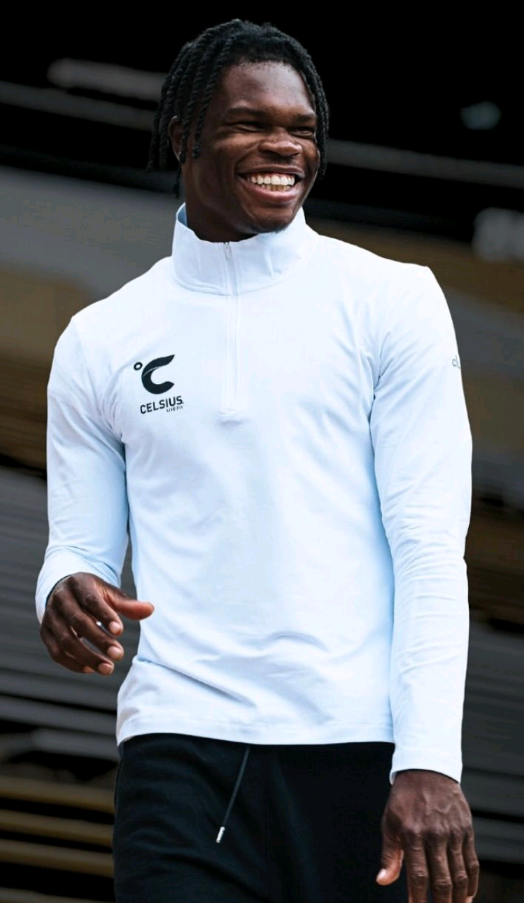 WHITE 3/4 ZIP TOP