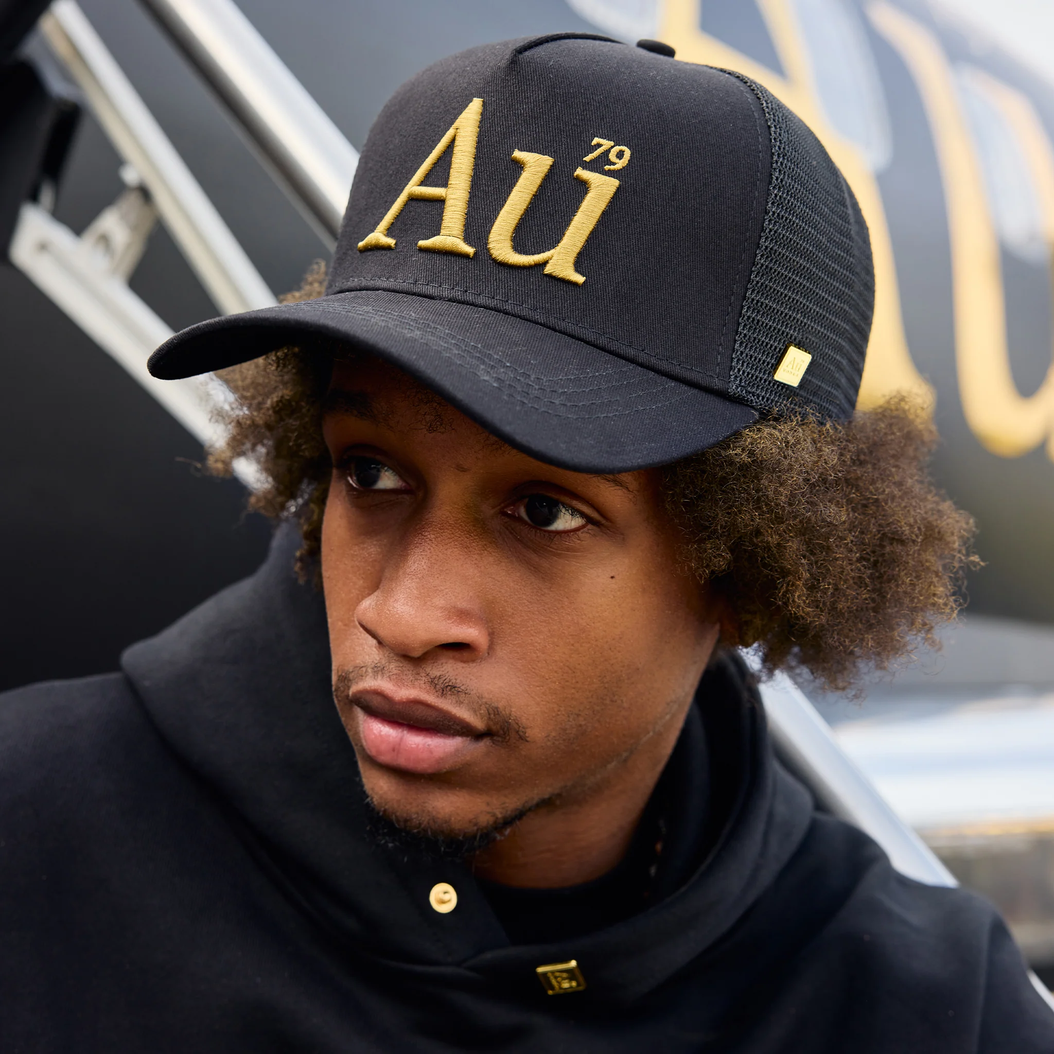 Au Signature Cap - Black/Gold