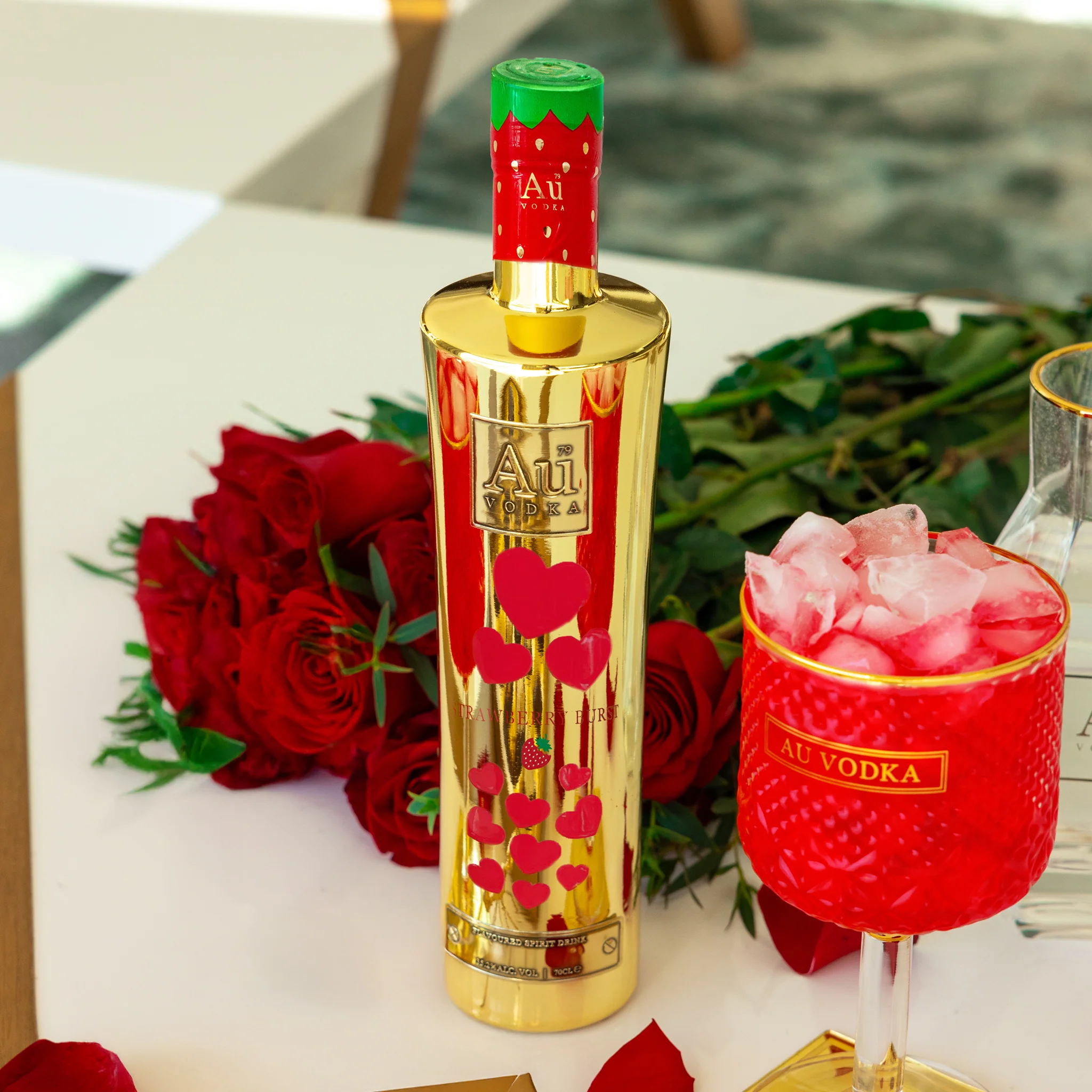 Au Vodka Strawberry Burst 70cl Valentines Edition