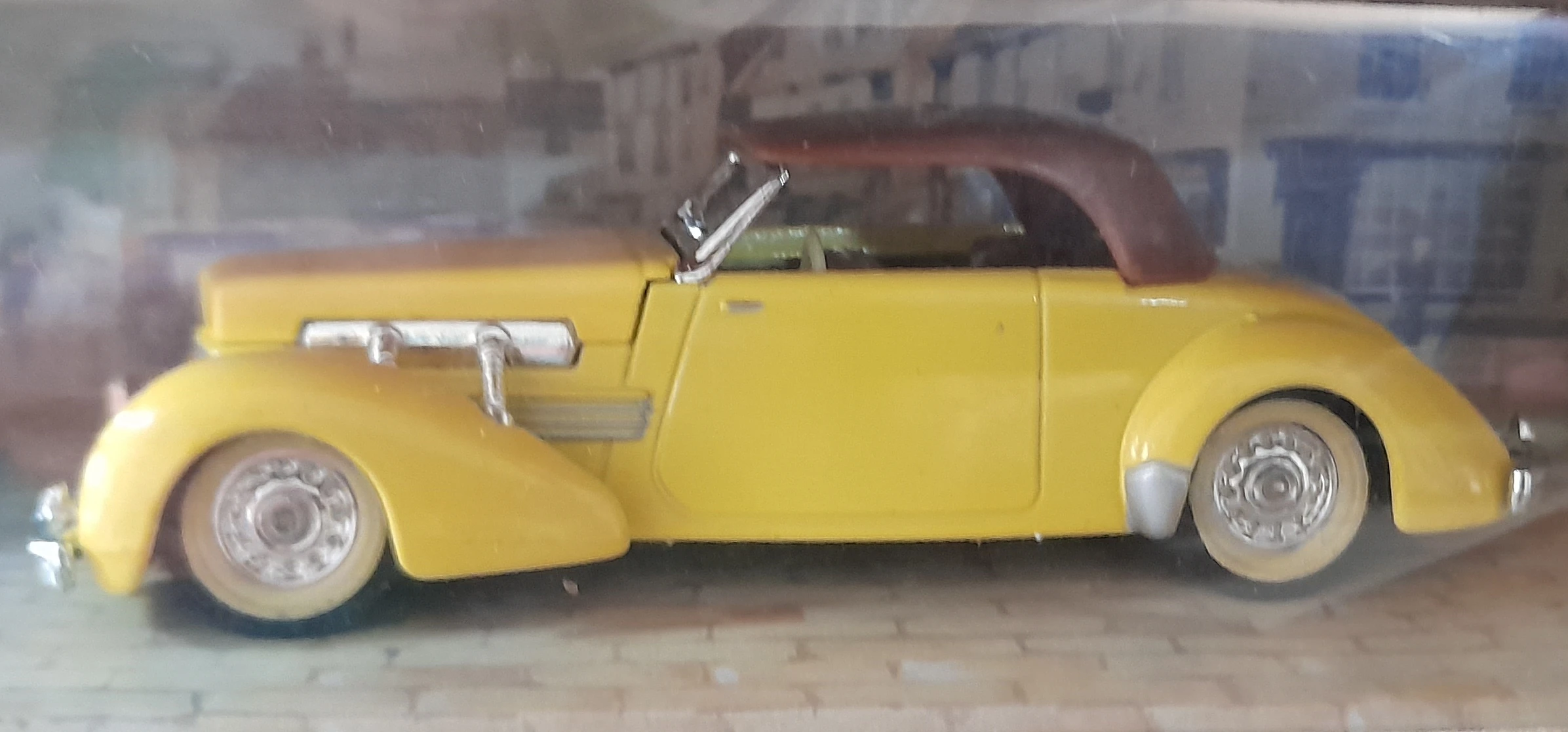 1937 Cord Model 812 Supercharged Convertible Phaeton Sedan image