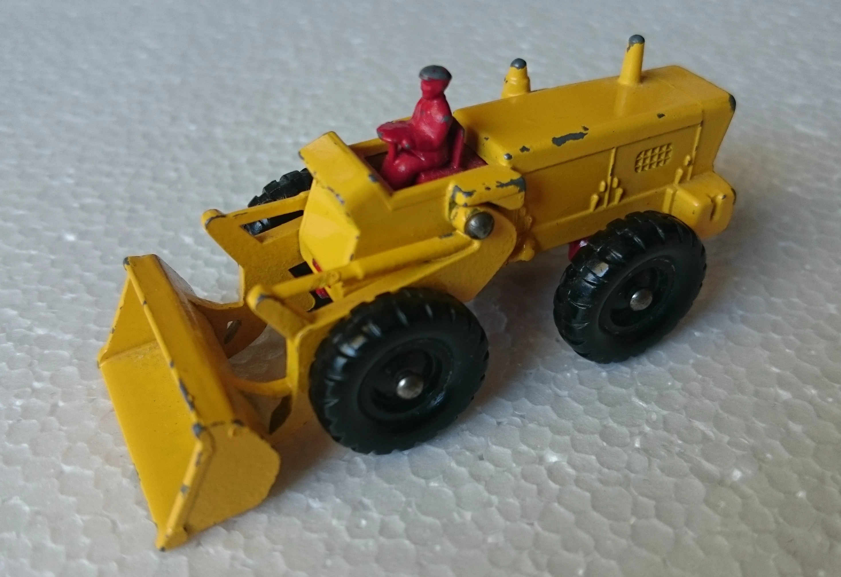 Aveling-Barford Tractor Shovel image