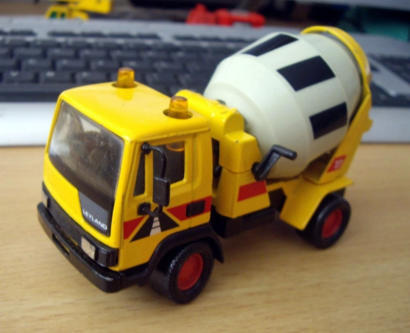 Cement Truck Leyland image