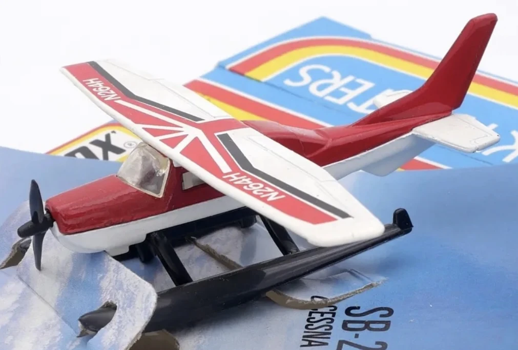 Cessna 210 Floatplane