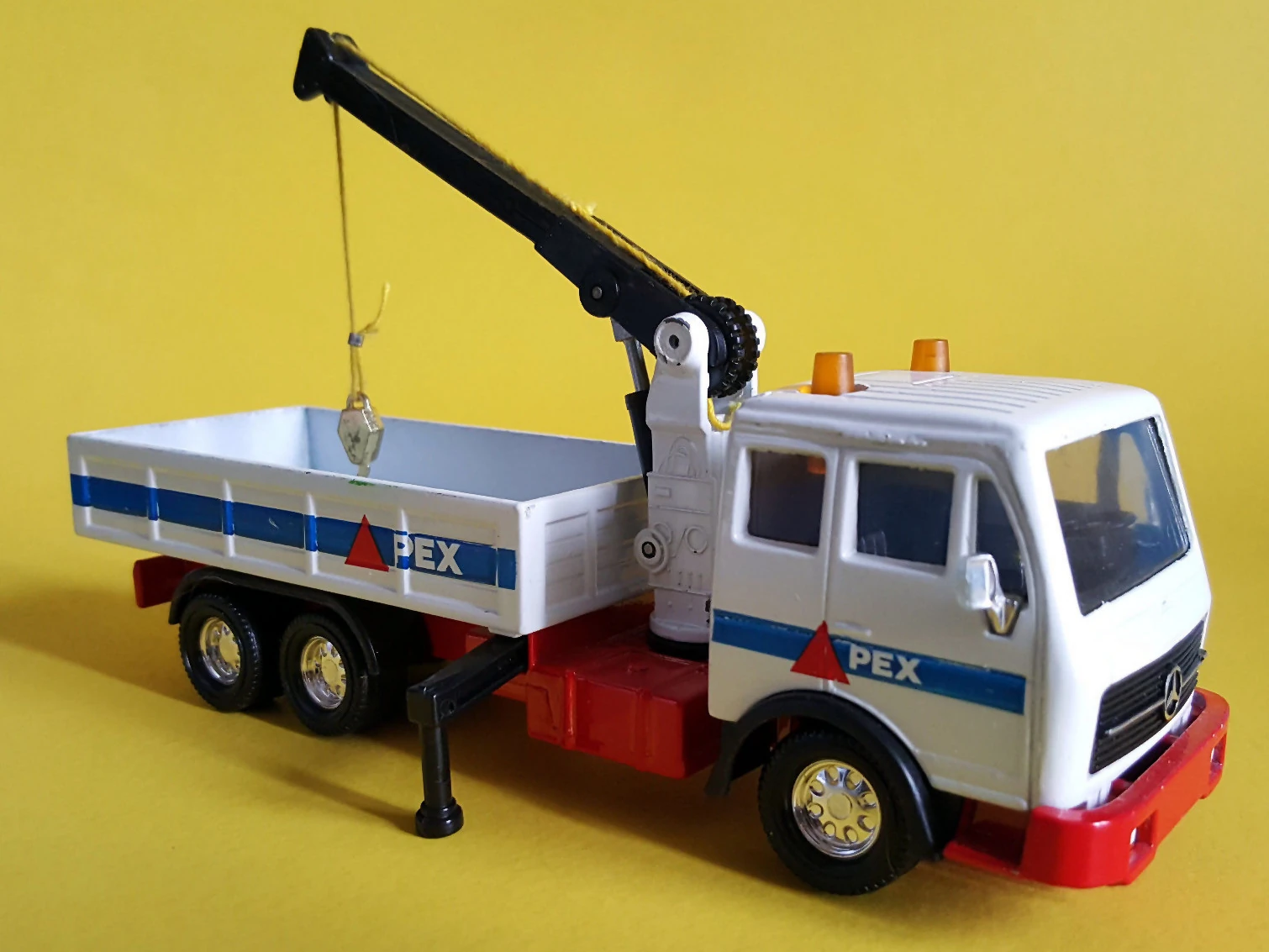 Crane Truck