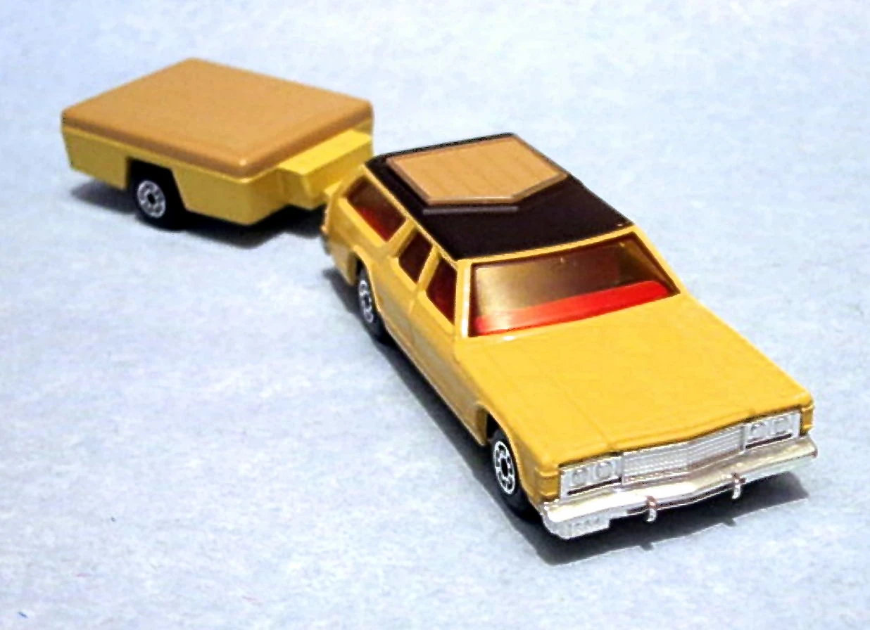 Dodge Monaco and Trailer image