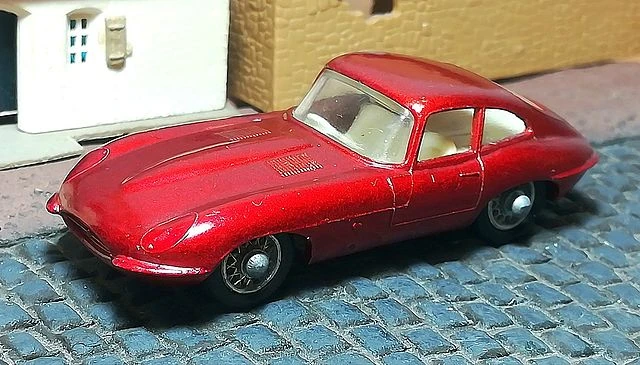 E Type Jaguar image