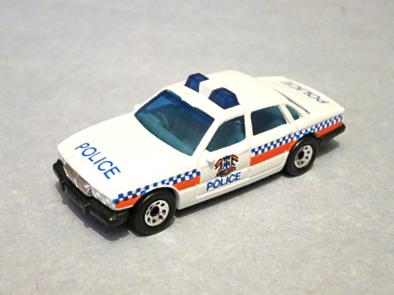 Jaguar XJ6 Police Car