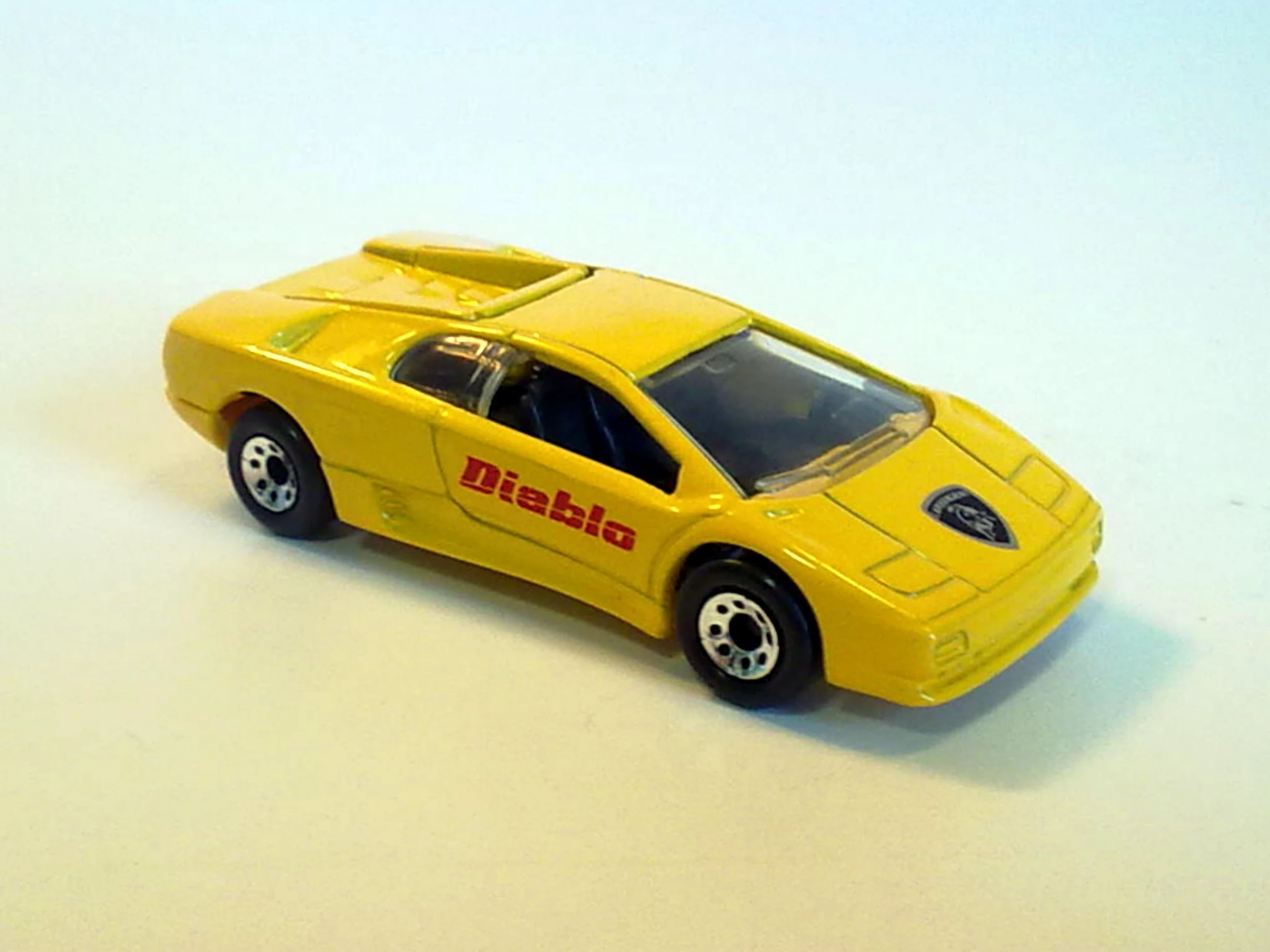 Lamborghini Diablo image