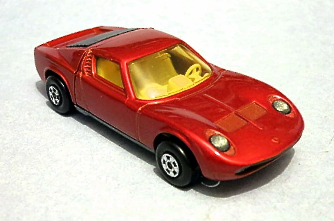 Lamborghini Miura image
