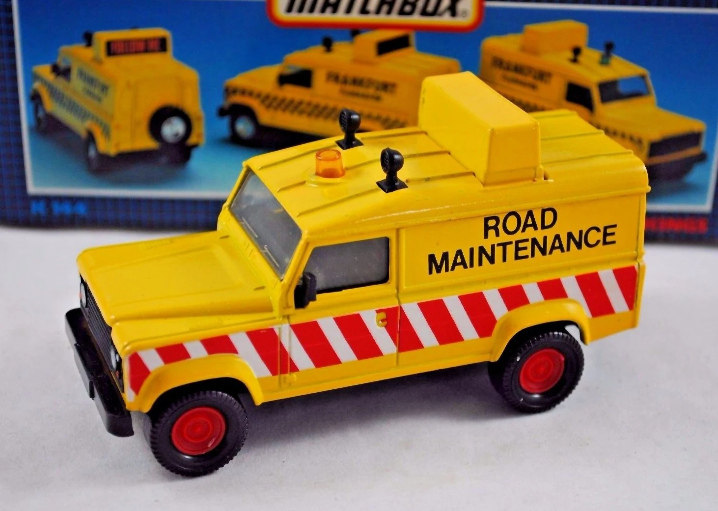 Land Rover 110 image