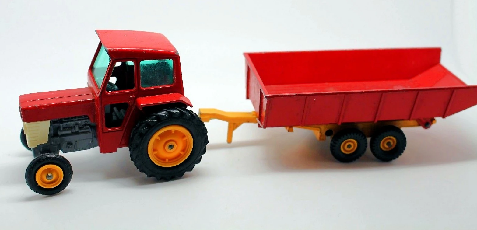 Massey Ferguson Tractor & Trailer image