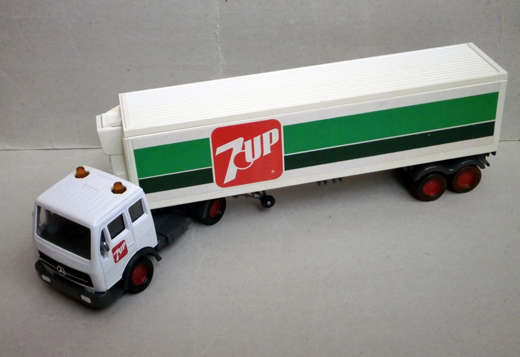 Mercedes-Benz Refrigeration Truck