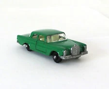 Mercedes 300 SE image