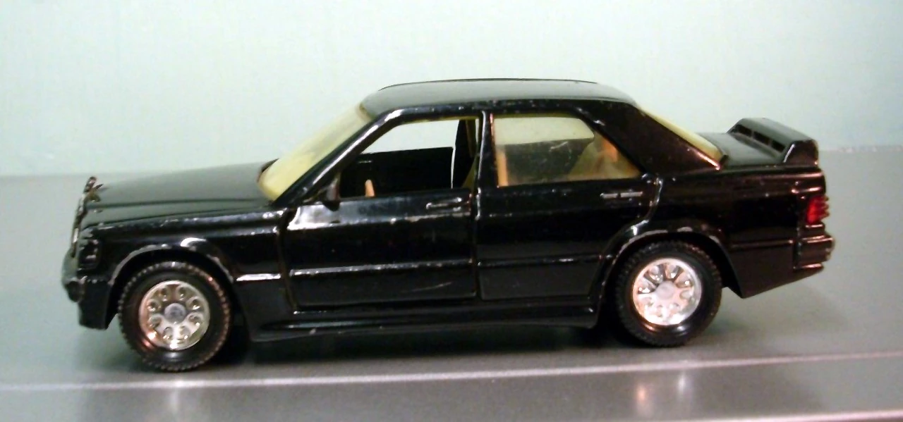 Mercedes Benz 190E