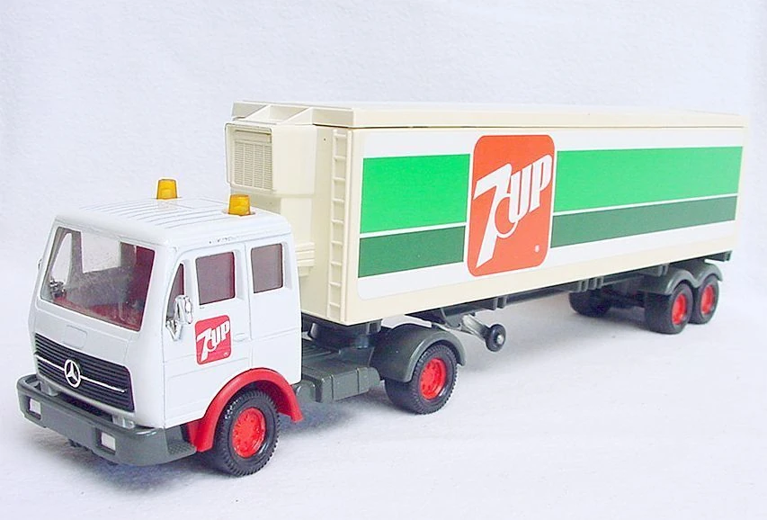 Mercedes Container Truck image