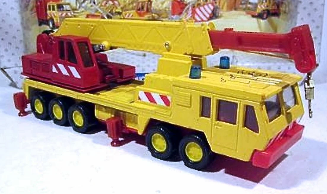 Mobile Crane image