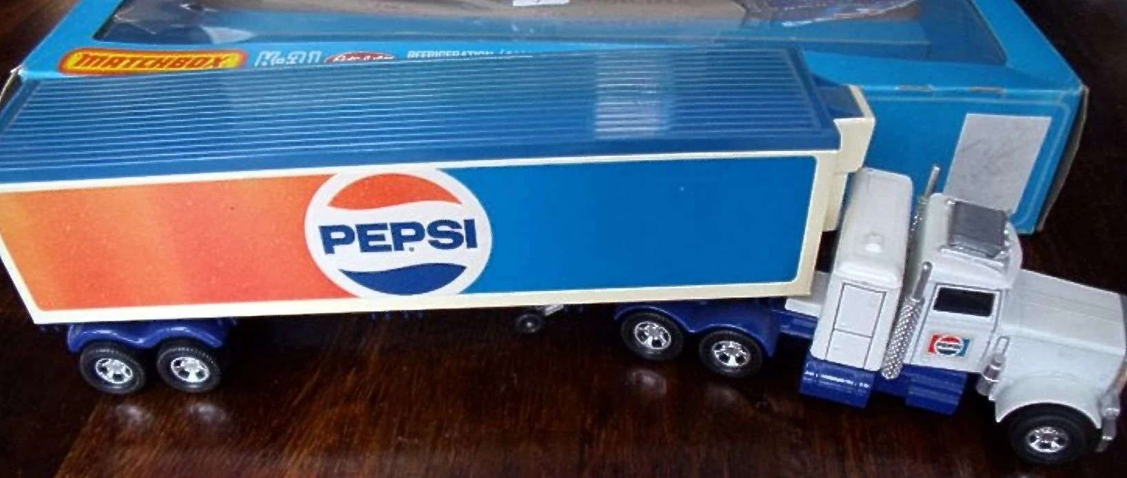 Peterbilt Refrigeration Truck image