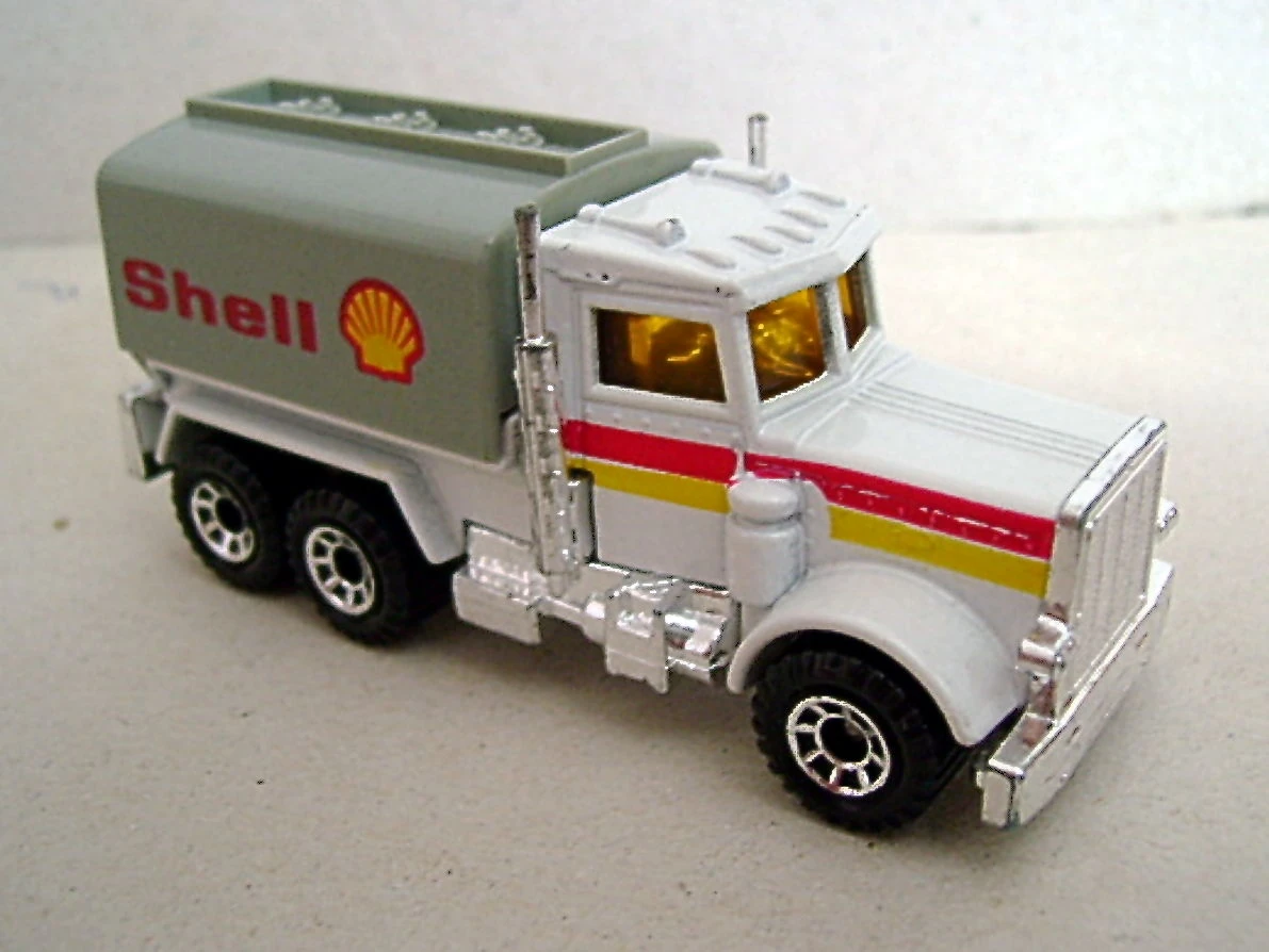 Peterbilt Tanker