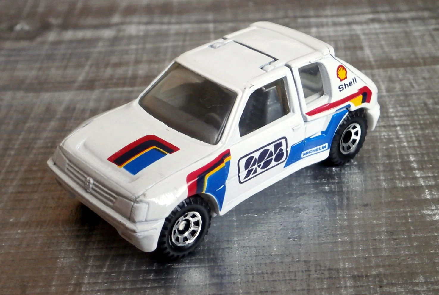 Peugeot 205 Turbo 16 image