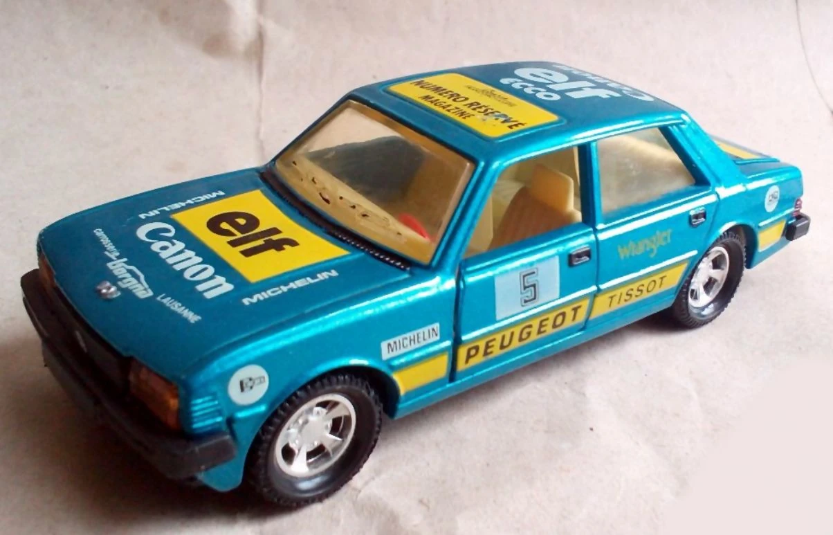 Peugeot 305 image