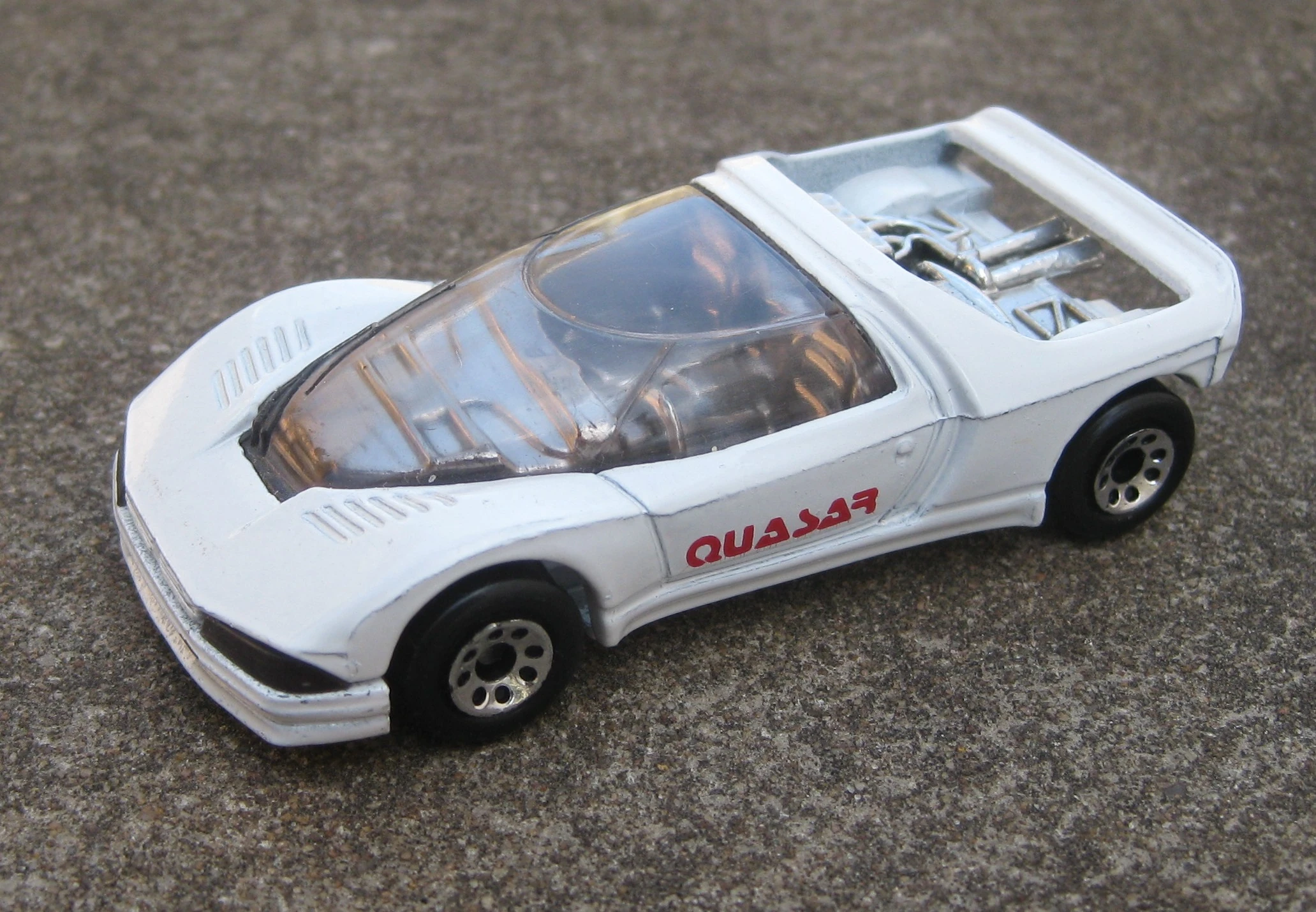 Peugeot Quasar image