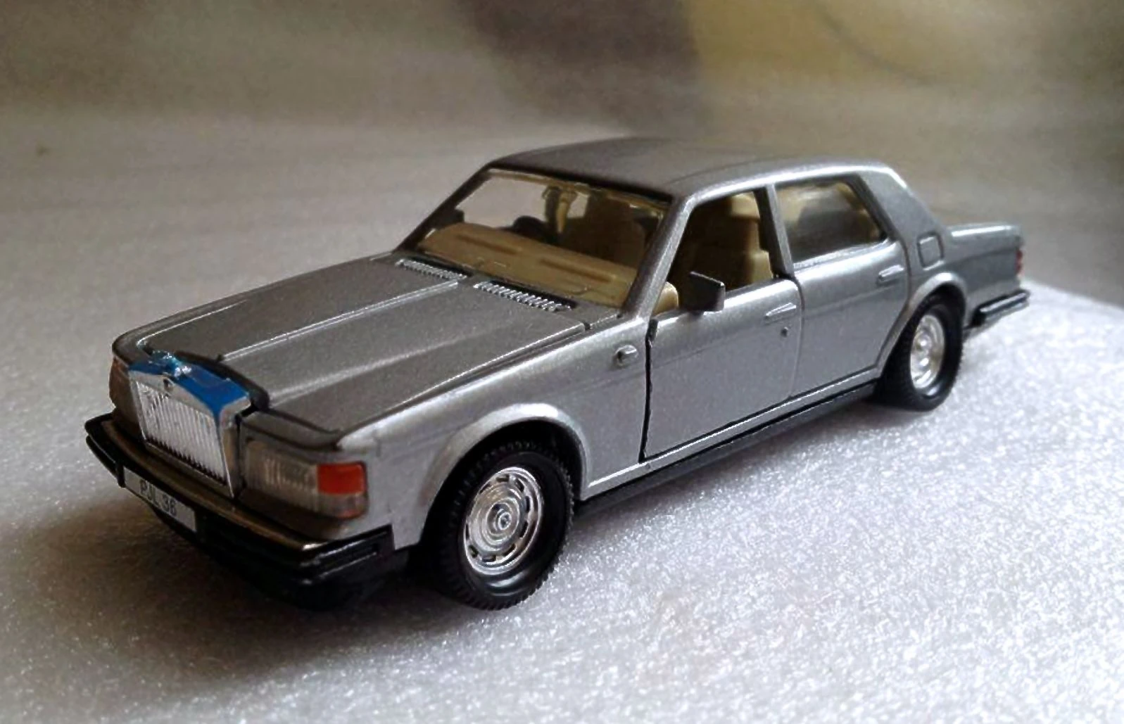 Rolls-Royce Silver Spirit image