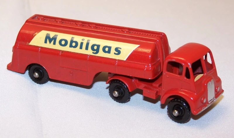 Thornycroft Tractor & 2400 Gallon Trailer Tanker image