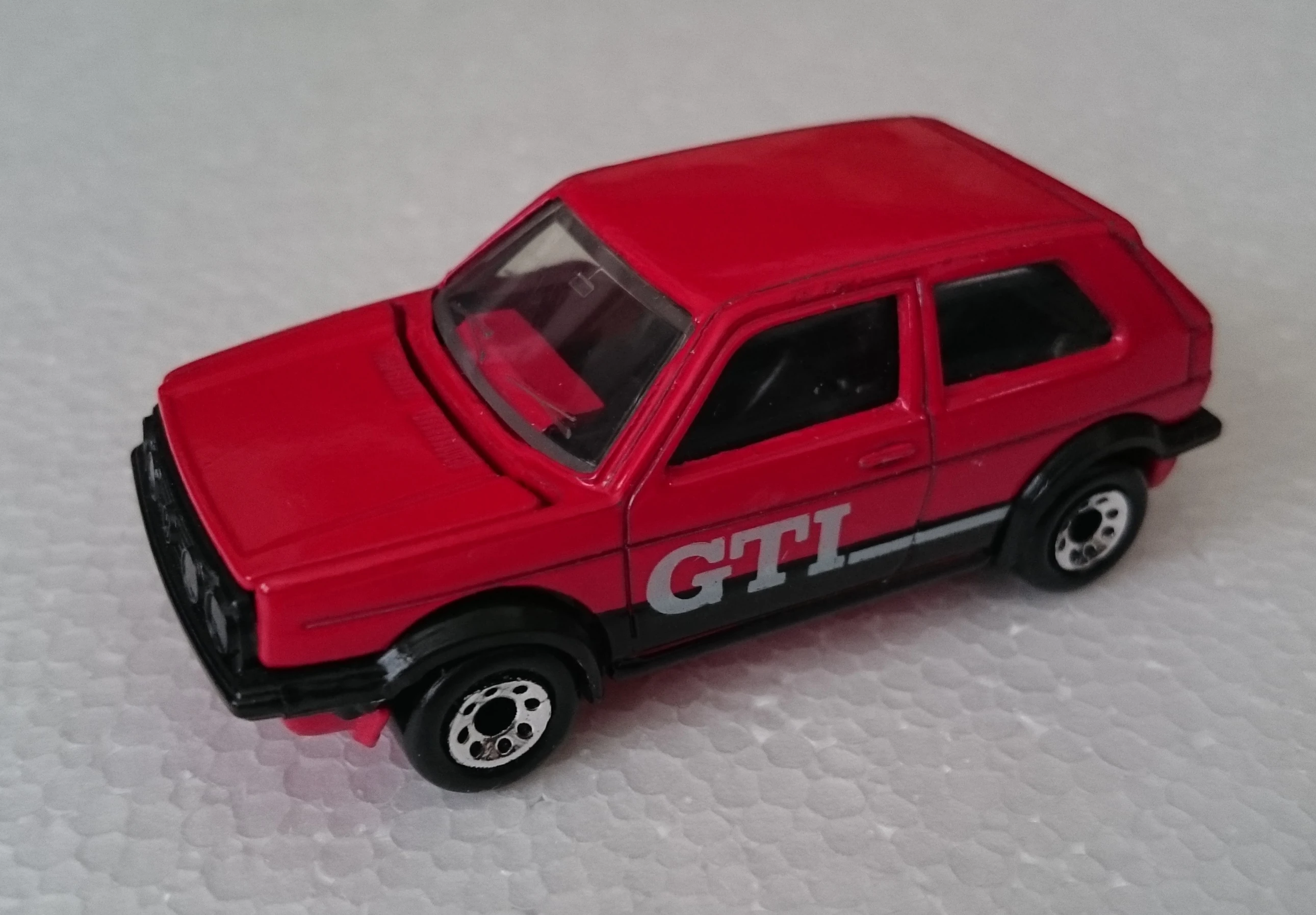 Volkswagen Golf GTI